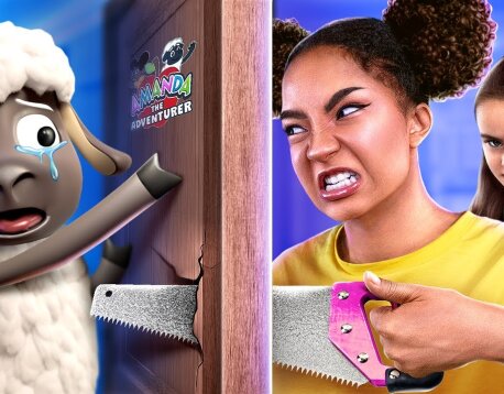 Русалка vs Вампир vs Хеллоу Китти! Экстремальные прятки! Аманда путешественница в реальной жизни!