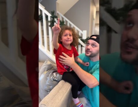 Family culinary adventures: Fun moments with dad and daughters