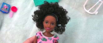 Кукла Барби старшая сестренка малыша Алиса открыла аксессуары кукольные для игры