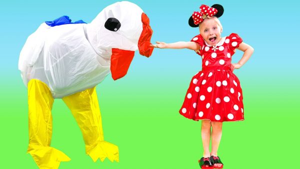 Five Little Ducks + Finger Family | Kids learn to Count the Little Ducks | Kids Songs