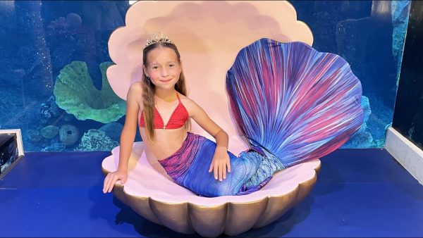Sofia turned into the Little Mermaid Princess!! София превратилась в русалочку
