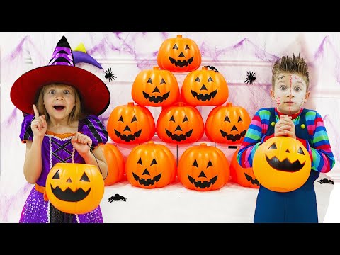 Diana and Roma Trick or Treat Halloween Adventure!