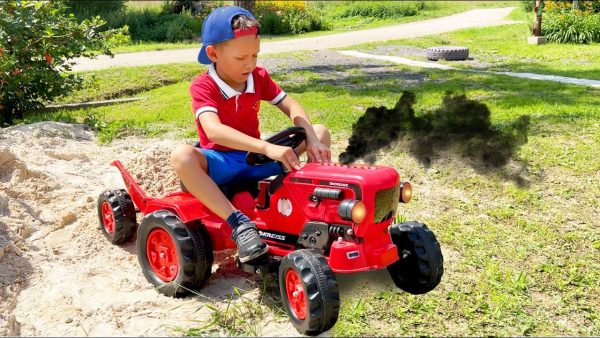 Max Rides on Tractor! Kids riding on Truck Toys gathering watermelon