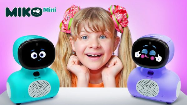 Miko Mini meets Diana and Roma — Smart Robot for Kids!