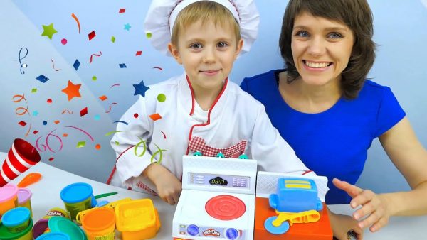 Кухня для детей с Даником и мамой — Развивающие видео Носики Курносики для детей